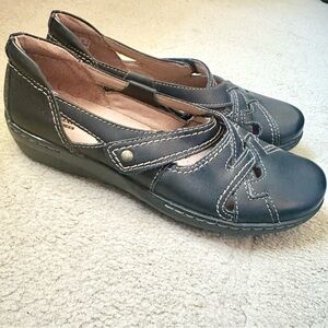 Clarks Evianna Peal Black Leather Slip-on Flats Shoes Women Sz 9.5